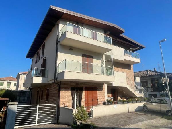 Vendesi casa a Fano Prisma Agenzia Immobiliare Fano